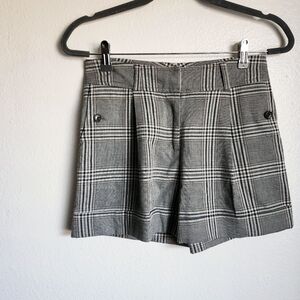 H&M Plaid Tailored Dress Shorts Size 4 High Rise Office Preppy